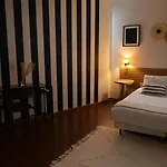 Privatunterkunft Soar Home Guest House L Olivais Airport L Premium Climate Comfort & Quick Airport Access *