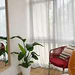 Soar Home Guest House L Olivais Airport L Premium Climate Comfort & Quick Airport Access *