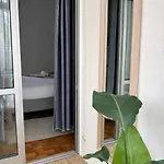 Soar Home Guest House L Olivais Airport L Premium Climate Comfort & Quick Airport Access Privatunterkunft