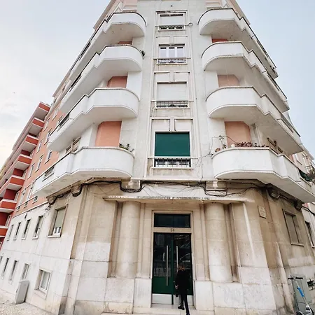 Soar L Fonte Luminosa L Homestay Lisbon