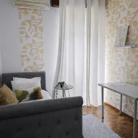 Olivais Airport L Premium Climate Comfort & Quick Airport Access I Soar L Alloggio in famiglia Lisbona